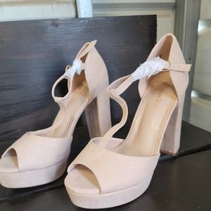 dream pairs womens Heeled size 9
